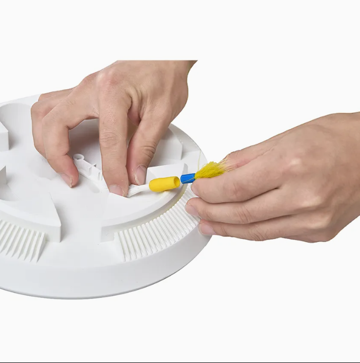Automatic Rotating Feather Toy for Cats – Interactive & Stimulating Pet Fun